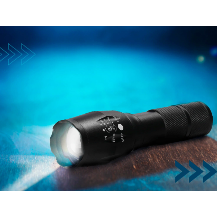 Q-connect Linterna Telescópica de Aluminio 5W con Modos Alto-Medio-Bajo-Estroboscópico-SOS, Incluye 3 Pilas AAA 6