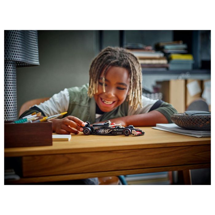 LEGO Speed Champions MoneyGram Haas F1 Team VF-24 Coche de Carreras, Juego de Construcción, 242 Piezas, 10+ Años 28