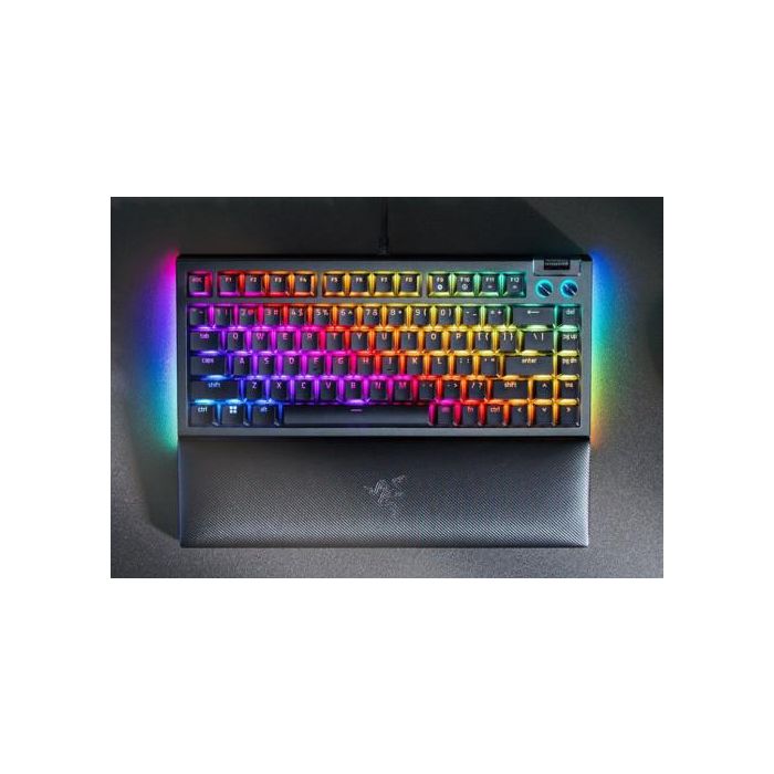 Razer BlackWidow V4 75% Teclado Mecánico Compacto con Retroiluminación RGB, Interruptor Mecánico, USB-C - RZ03-05000100-R3M1 1 Razer BlackWidow V4 75% Teclado Mecánico Compacto con Retroiluminación RGB, Interruptor Mecánico, USB-C - RZ03-05000100-R3M1 1