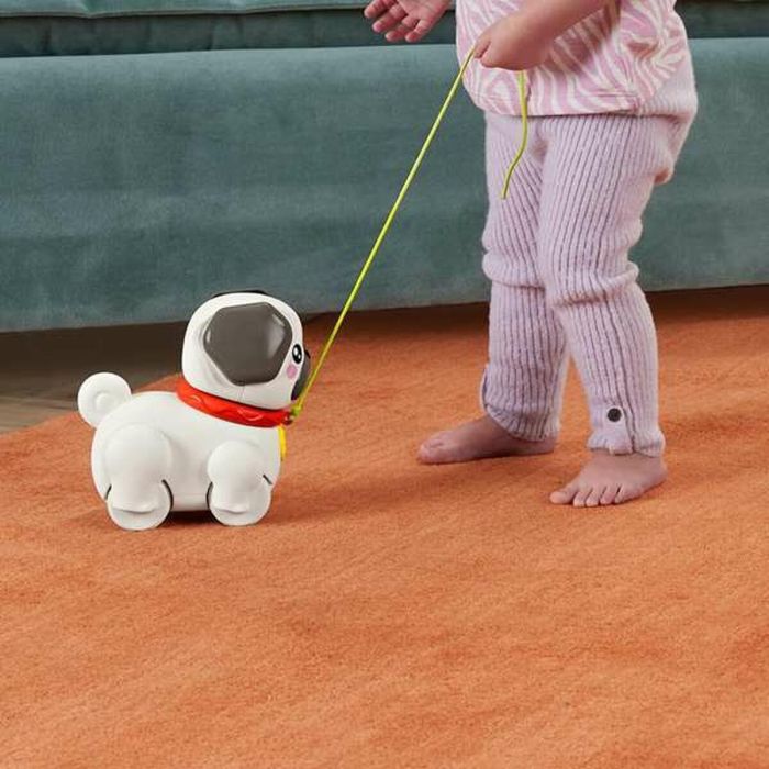 Perro de paseos perrito pug fisher-price. mueve las orejas las patas y emite sonidos de ladridos. 3