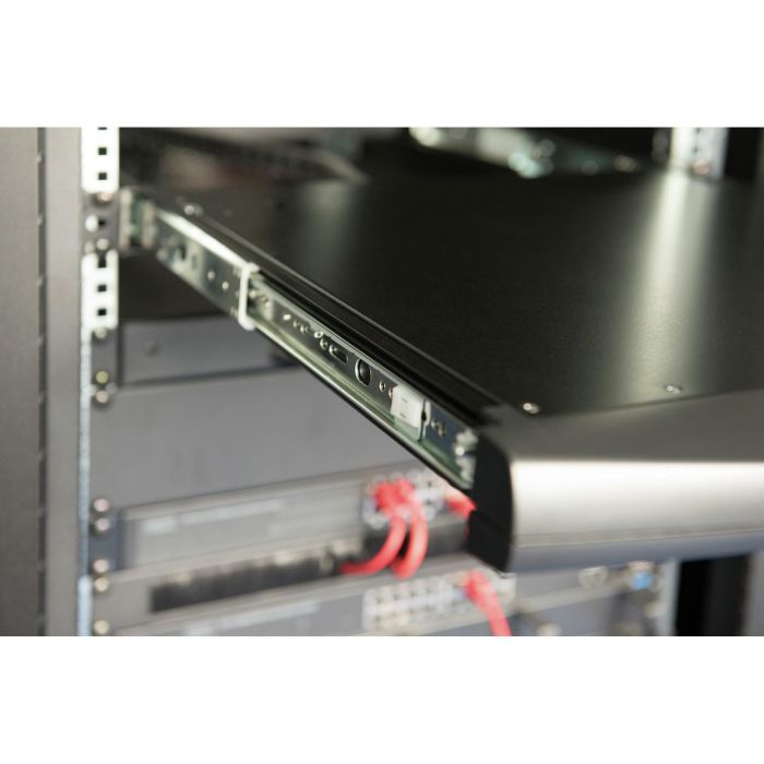 DIGITUS Modulare Konsole 17"TFT,1-Port KVM&Touchpad,Spanien 7