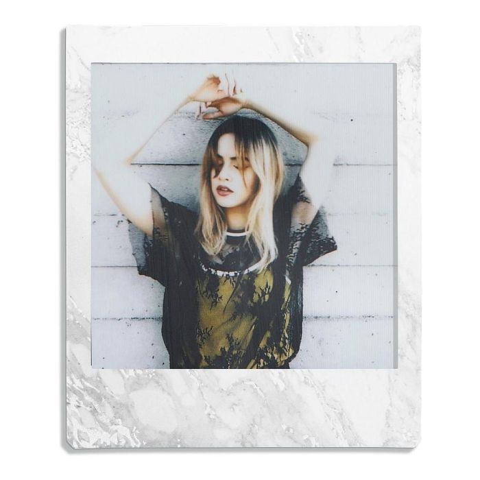 FUJIFILM instax Square SQ Película Instantánea White Marble, Paquete de 10 Fotos (SQ), Blanco y Mármol, para Cámaras instax Square e Impresora SP-3 1 FUJIFILM instax Square SQ Película Instantánea White Marble, Paquete de 10 Fotos (SQ), Blanco y Mármol, para Cámaras instax Square e Impresora SP-3 1
