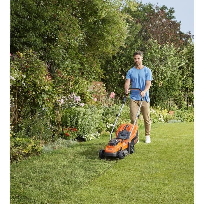 BLACK & DECKER Cortacésped Inalámbrico LITIO 18V 33 cm - 2.5Ah - 2 baterías - 1 cargador - BCMW3318L2-QW 2 BLACK & DECKER Cortacésped Inalámbrico LITIO 18V 33 cm - 2.5Ah - 2 baterías - 1 cargador - BCMW3318L2-QW 2