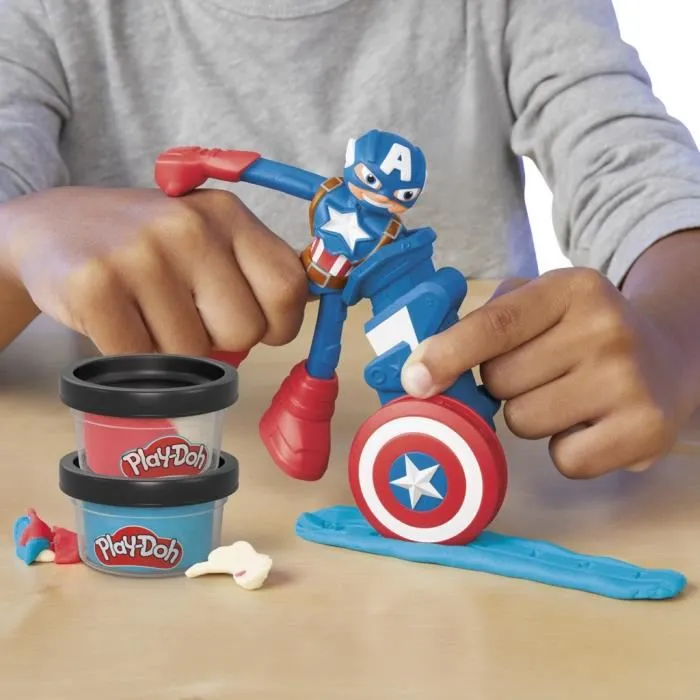 Play-Doh Capitán América Set Stamper Shield con figura flexible, accesorios y plastilina, HASG00565X0, a partir de 4 años, Marvel 3