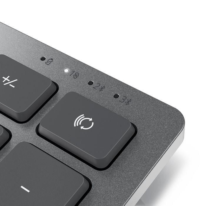 Dell 2.4 GHz, Bluetooth 5.0, 84/510 g, 1600 dpi, 3 x AA 6 Dell 2.4 GHz, Bluetooth 5.0, 84/510 g, 1600 dpi, 3 x AA 6