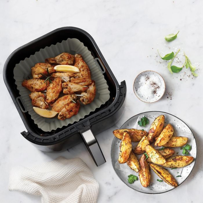 Quttin Base Silicona Air Fryer Cuadrada 22 cm 2