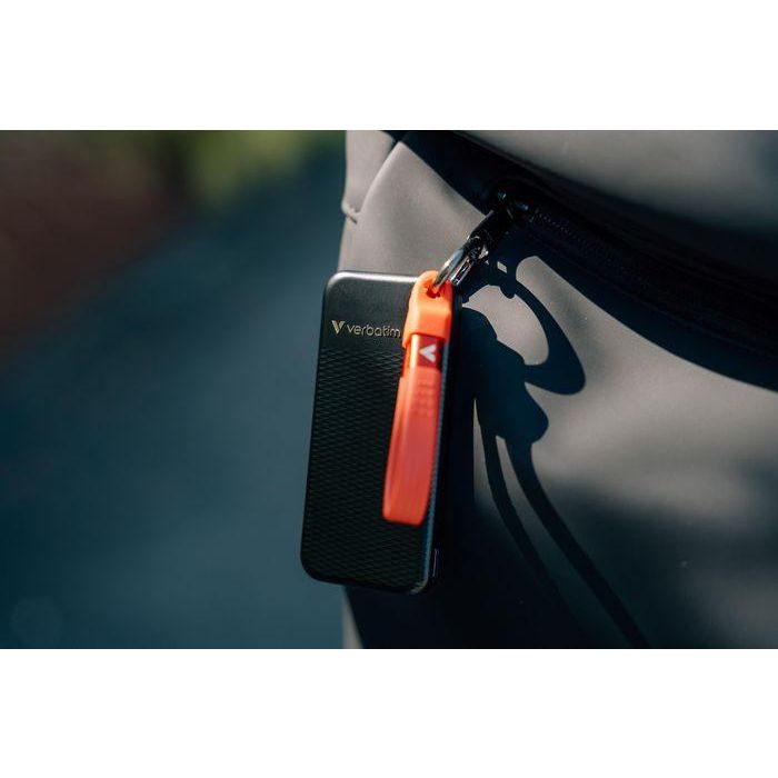 Verbatim Pocket SSD USB 3.2 Gen 2 1TB Black/Red 3 Verbatim Pocket SSD USB 3.2 Gen 2 1TB Black/Red 3