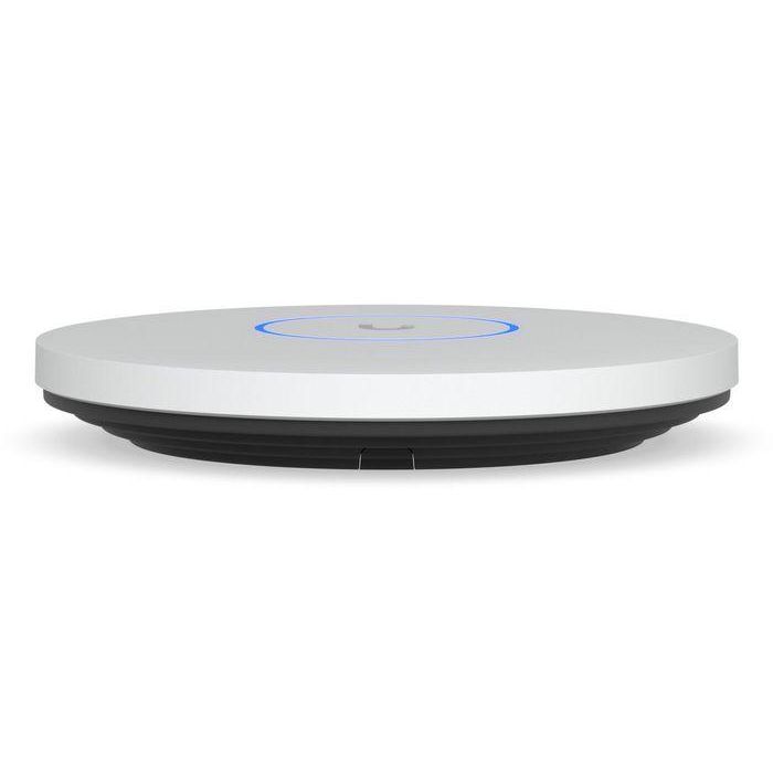 Ubiquiti WiFi 7 (802.11a/b/g/n/ac/ax/be), 6 GHz, 140 m² (1,500 ft²), 10/5/2.5/1 GbE, PoE+, 300+ clients, 206 x 32.5 mm, 750 g 8 Ubiquiti WiFi 7 (802.11a/b/g/n/ac/ax/be), 6 GHz, 140 m² (1,500 ft²), 10/5/2.5/1 GbE, PoE+, 300+ clients, 206 x 32.5 mm, 750 g 8