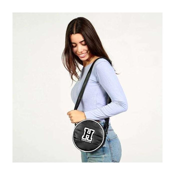 Harry Potter Bolso Bandolera Redondo Padding Negro 18,5x18,5x5cm 3 Harry Potter Bolso Bandolera Redondo Padding Negro 18,5x18,5x5cm 3