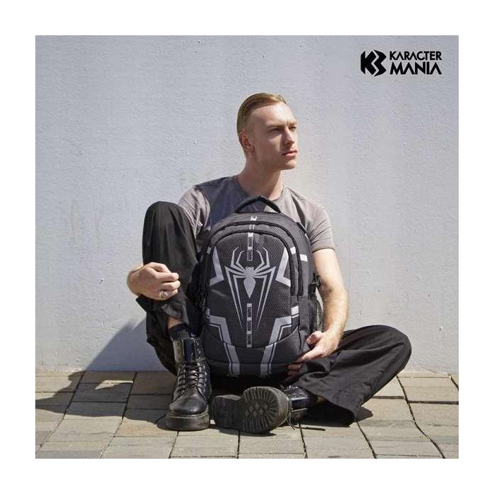 Karactermania Mochila Spiderman Run. Plus Fan Town 44x34x21 cm con 3 Compartimentos y Puerto USB 2