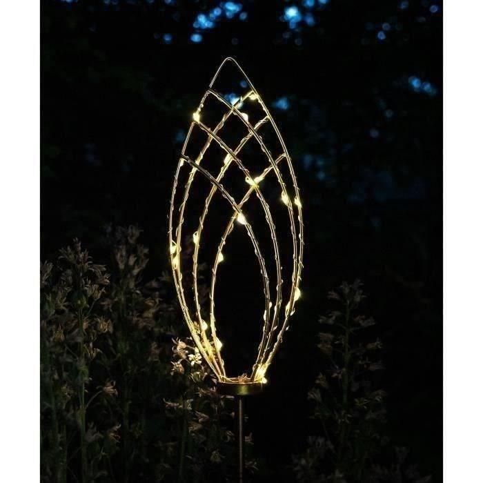 Linterna solar - GARDEN ID Epi Gold - Ø11 h81 cm - Autonomía 6-8 horas - Botón encendido/apagado - Batería AAA recargable. 1 Linterna solar - GARDEN ID Epi Gold - Ø11 h81 cm - Autonomía 6-8 horas - Botón encendido/apagado - Batería AAA recargable. 1