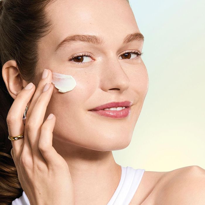 Estée Lauder DayWear Estuche - Set Crema Facial Hidratante Antioxidante SPF15, Crema 50 ml + Tinted Crema 30 ml