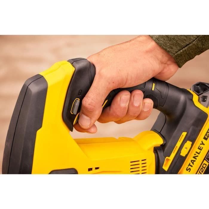 Stanley Fatmax SFMCS600M2K-QW Sierra de calar V20 Litio 18V con 2 Baterías 4Ah 5