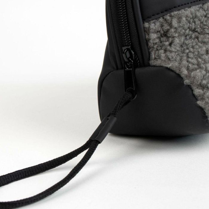 Neceser aseo viaje mickey 28.0 x 19.0 x 6.0 cm 2 Neceser aseo viaje mickey 28.0 x 19.0 x 6.0 cm 2