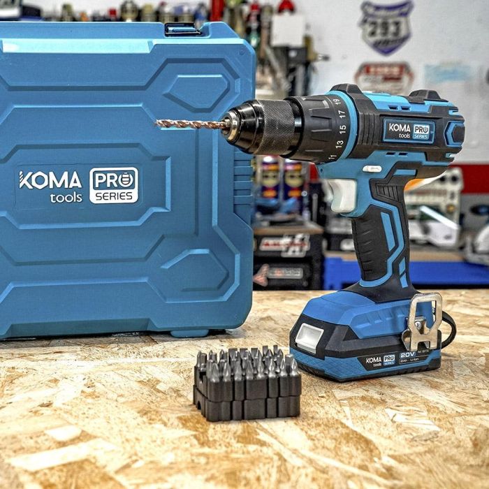 Koma Tools Kit maletín taladro percutor/atornillador 20V con 2 baterías 2.0Ah, cargador y accesorios Pro Series 6 Koma Tools Kit maletín taladro percutor/atornillador 20V con 2 baterías 2.0Ah, cargador y accesorios Pro Series 6