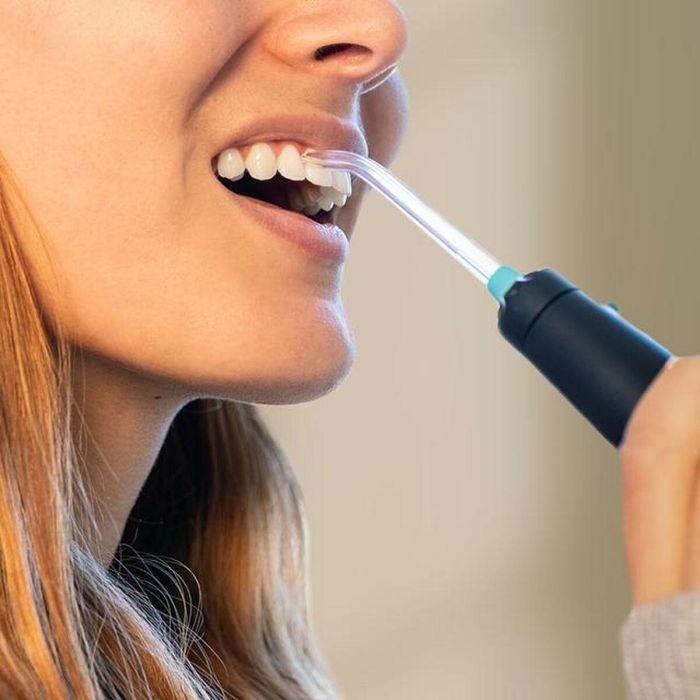 Cepillo de Dientes Eléctrico + Irrigador Dental Cecotec ToothCare Jet Clean Azul Negro 3 Cepillo de Dientes Eléctrico + Irrigador Dental Cecotec ToothCare Jet Clean Azul Negro 3