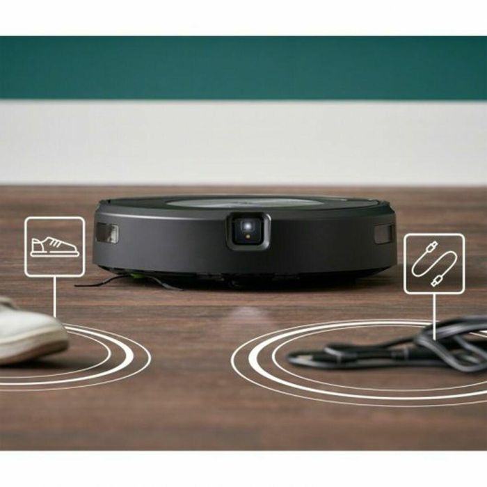 iRobot Roomba Combo J7+ Robot aspirador y friegasuelos con sistema de vaciado automático - Detección de alfombras y tapetes 4 iRobot Roomba Combo J7+ Robot aspirador y friegasuelos con sistema de vaciado automático - Detección de alfombras y tapetes 4