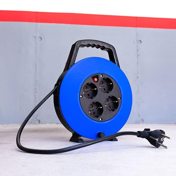 Enrollacables 10 m 3 g 1,00 mm² 4 tomas bipolares con t/tl hogar con protector termico 5 Enrollacables 10 m 3 g 1,00 mm² 4 tomas bipolares con t/tl hogar con protector termico 5