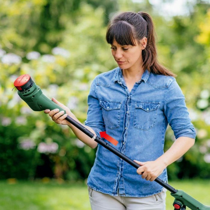 Bosch EasyGrassCut 23 Bordeadora Canteadora ligera y equilibrada, motor potente, hilo resistente para césped y bordes de jardín 3 Bosch EasyGrassCut 23 Bordeadora Canteadora ligera y equilibrada, motor potente, hilo resistente para césped y bordes de jardín 3