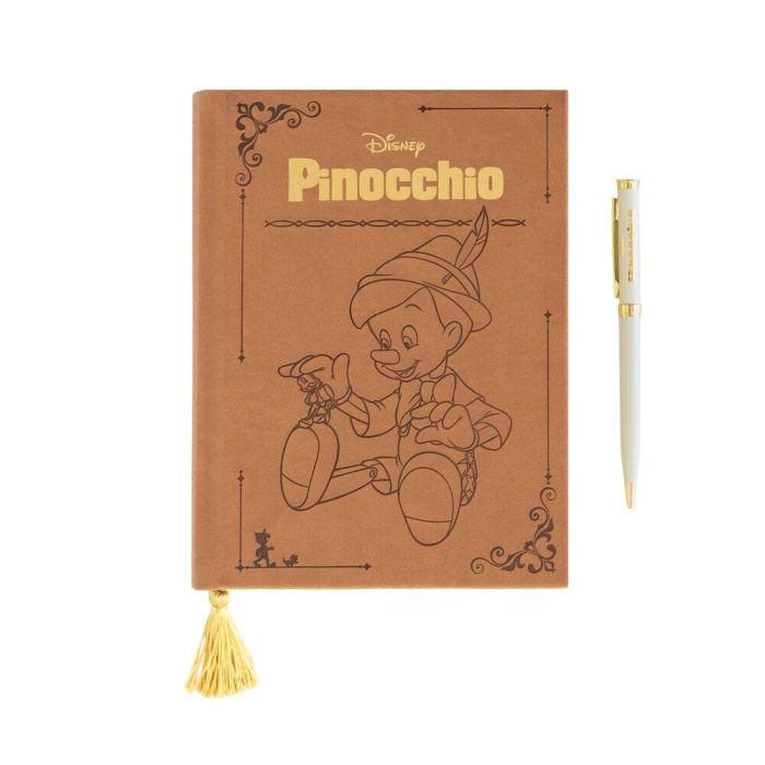 ERIK Set Cuaderno A5 Pinocho Disney 200 Hojas Tapa Dura con Bolígrafo y Marcapáginas, Presentado en Caja de Regalo
