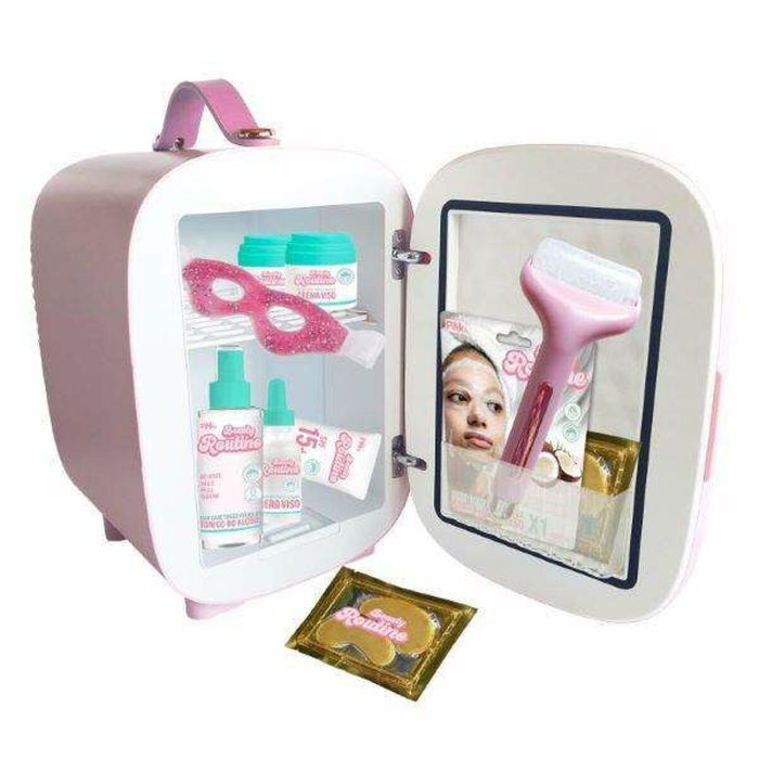 Nice Frigorífico Nevera Mini Beauty 5 litros para organizar, almacenar y refrescar productos de cuidado y rutina de belleza. Cable de carga incluido. 1 Nice Frigorífico Nevera Mini Beauty 5 litros para organizar, almacenar y refrescar productos de cuidado y rutina de belleza. Cable de carga incluido. 1