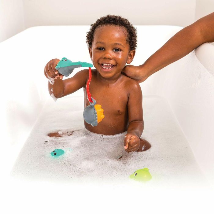 Infantino Set de Baño Infantil 17 piezas: Vasos Apilables, Rociadores Flexibles, Juego de Pesca y Reloj de Arena de Agua 1