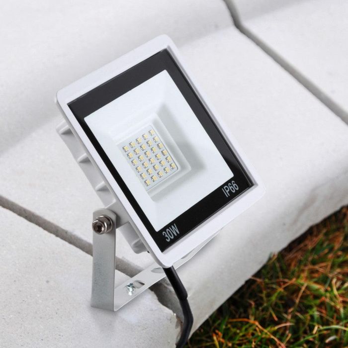 Foco Proyector LED 30W 2.400Lm 6000ºK IP66 Regulable 60,000H Acabado Blanco [LM-6004-W-CW] 1