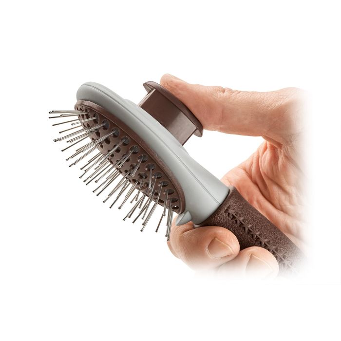 Hunter Cepillo Autolimpiable Talla S con Botón Integrado para Retirar Pelo Muerto, Empuñadura Ergonómica Marrón para Perros. 4 Hunter Cepillo Autolimpiable Talla S con Botón Integrado para Retirar Pelo Muerto, Empuñadura Ergonómica Marrón para Perros. 4