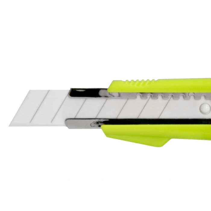 Q-connect Cúter de Plástico Ancho con Guía Metálica y Cuchilla de Cerámica 18 mm xd-43 Blíster 1 Unidad 3