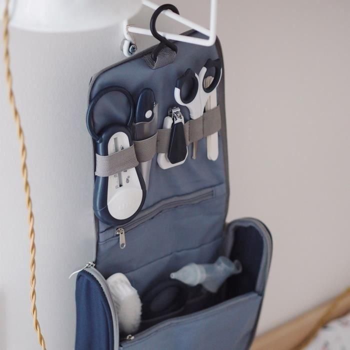 Beaba BEATROUSSETOILEB Neceser de viaje 9 accesorios azul noche 5 Beaba BEATROUSSETOILEB Neceser de viaje 9 accesorios azul noche 5