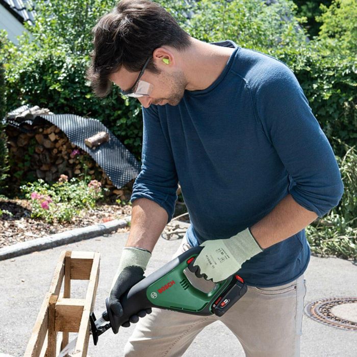 Bosch AdvancedRecip 18 Sierra recíproca inalámbrica: solo herramienta, cortes rápidos, baja vibración, ergonómica para máxima comodidad 3 Bosch AdvancedRecip 18 Sierra recíproca inalámbrica: solo herramienta, cortes rápidos, baja vibración, ergonómica para máxima comodidad 3