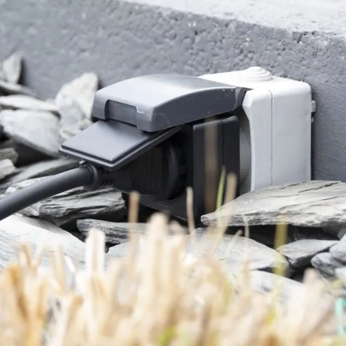 Chacon Set 3 Mini Enchufes Exteriores On/Off 3000W IP44 con Mando a Distancia 433.92MHz 30m 4