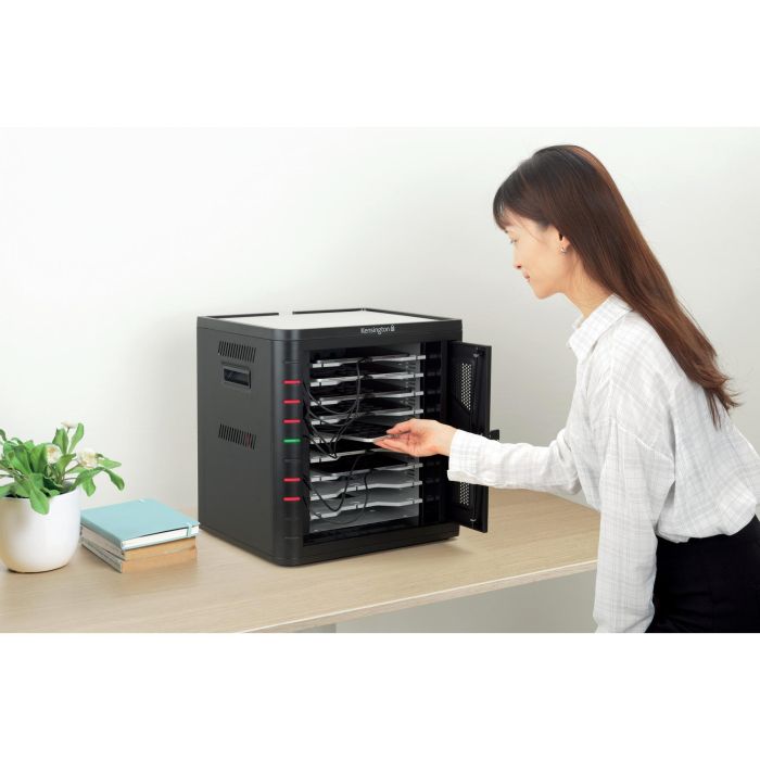 Kensington Charging Cabinet / Ladeschrank USB-C 7 Kensington Charging Cabinet / Ladeschrank USB-C 7