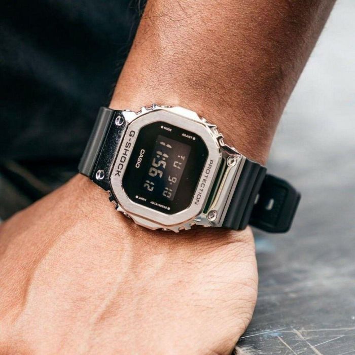 Reloj Unisex Casio G-Shock GM-5600-1ER 2 Reloj Unisex Casio G-Shock GM-5600-1ER 2