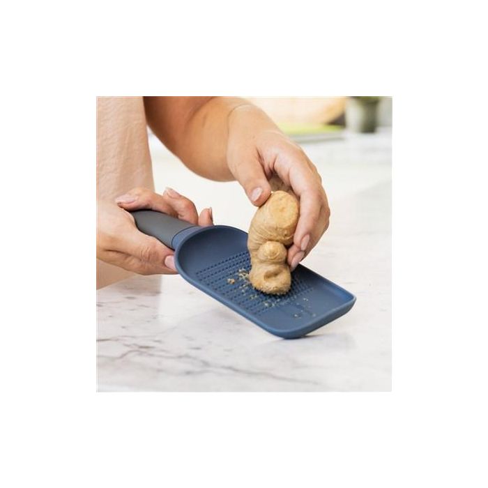 Berghoff 3950030 Rallador Multiusos para Jengibre, Ajo, Nuez Moscada y Frutas Cítricas 1 Berghoff 3950030 Rallador Multiusos para Jengibre, Ajo, Nuez Moscada y Frutas Cítricas 1