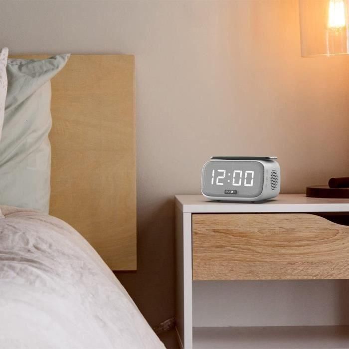 Despertador cargador con altavoz - EVOOM - EV304601 - Blanco con cargador inalámbrico y altavoz integrado 2 Despertador cargador con altavoz - EVOOM - EV304601 - Blanco con cargador inalámbrico y altavoz integrado 2