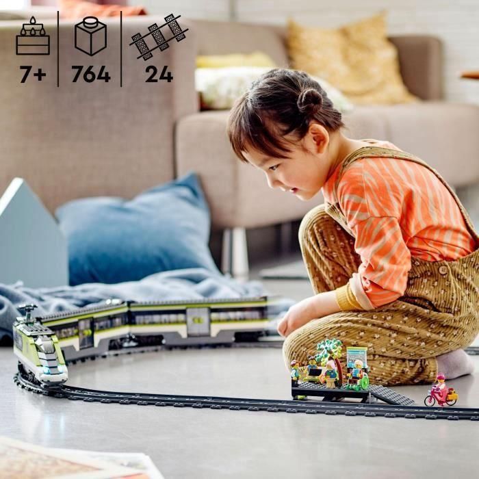 LEGO 60337 City Express Tren de pasajeros, juguete de locomotora de control remoto con faros, vías, vagón de comida, a partir de 7 años 4 LEGO 60337 City Express Tren de pasajeros, juguete de locomotora de control remoto con faros, vías, vagón de comida, a partir de 7 años 4