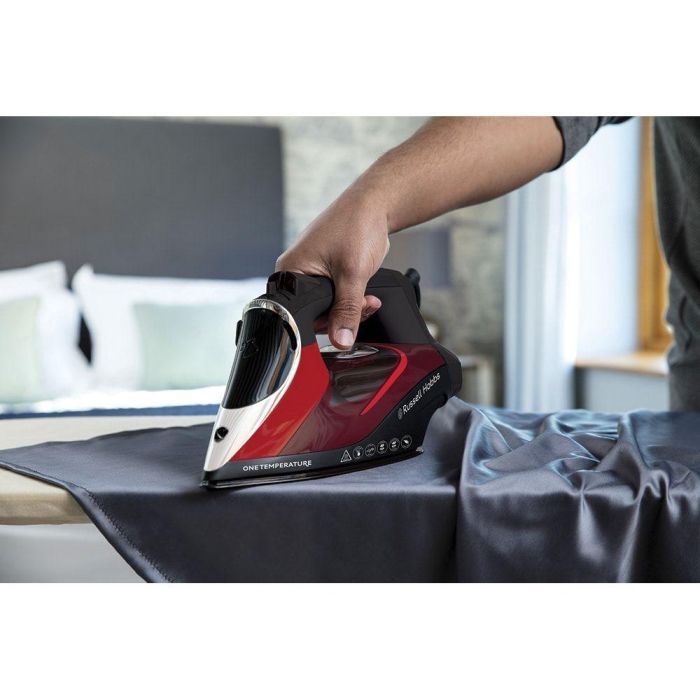 Russel Hobbs Plancha de Vapor 25090-56, 2600W, Suela Cerámica Turmalina, Golpe Vapor 210g, Roja 3