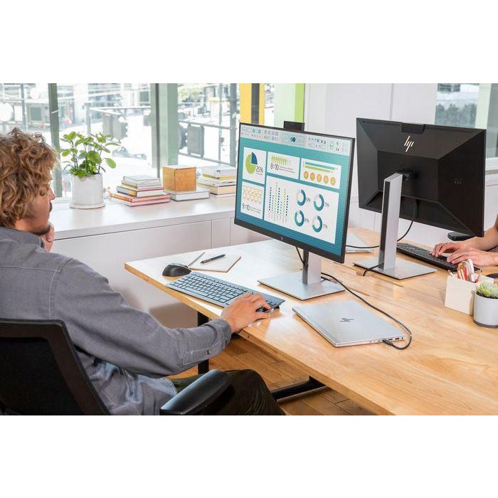 HP 68.58 cm (27"), QHD (2560 x 1440), 16:9, 300 cd/m², 1000:1 static, 5000000:1 dynamic, 5 ms gray to gray 15 HP 68.58 cm (27"), QHD (2560 x 1440), 16:9, 300 cd/m², 1000:1 static, 5000000:1 dynamic, 5 ms gray to gray 15