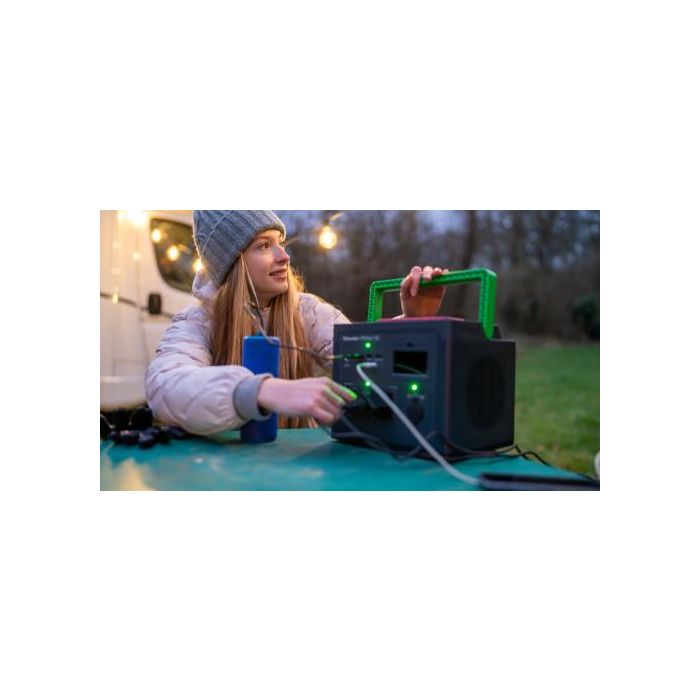 APC PPS330-GR Estación de Energía Portátil 332Wh, Ión de Litio, 2 Salidas AC, Onda Sinusoidal, USB Tipo C y A 4 APC PPS330-GR Estación de Energía Portátil 332Wh, Ión de Litio, 2 Salidas AC, Onda Sinusoidal, USB Tipo C y A 4