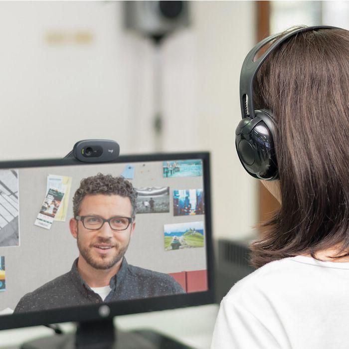 Logitech C505 Webcam HD 720p Micrófono Reducción Ruido, Corrección Luz Auto, Campo Visión 60°, Cable USB-A Largo 2