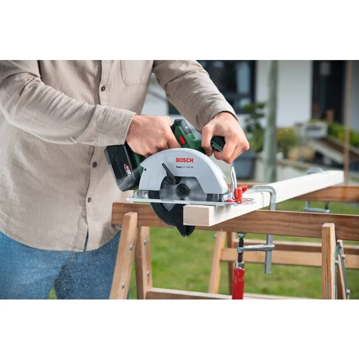 Bosch Sierra Circular Inalámbrica EasyCirc 18V con Batería de 18V y Diámetro de Disco 48 mm