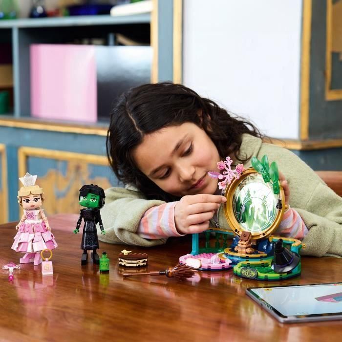 LEGO Wicked 75682 Minifiguras de Elphaba y Glinda Idea de regalo de cumpleaños 4 LEGO Wicked 75682 Minifiguras de Elphaba y Glinda Idea de regalo de cumpleaños 4