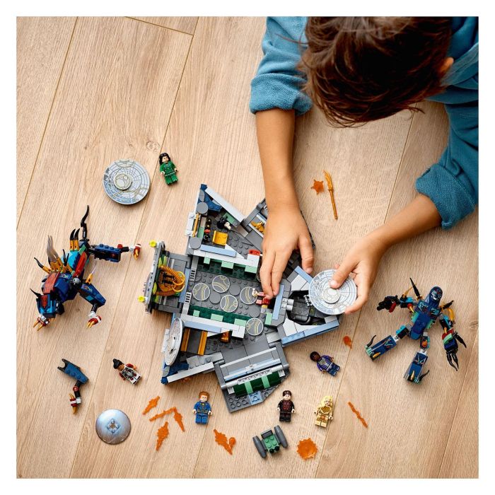 LEGO 76156 Marvel Avengers Ascenso de Domo - Juego de Construcción con 1040 Piezas, para Niños y Niñas a Partir de 8 Años 4