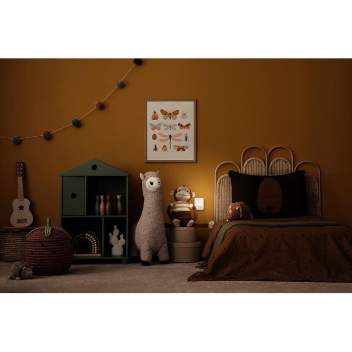 Varta Piloto de Noche con Sensor de Movimiento LED Blanco Cálido 230V 18lm Luz Regulable 5 Varta Piloto de Noche con Sensor de Movimiento LED Blanco Cálido 230V 18lm Luz Regulable 5