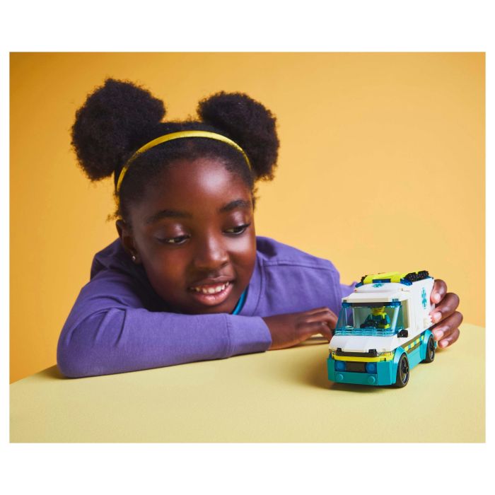 LEGO 60451 Ambulancia de Emergencias, Juego Construcción, 184 Piezas, 5+ Años