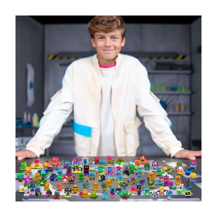 MrBeast Swarms Mega Lab Set de Figuras Coleccionables – Agrega agua al tubo de ensayo, agita y revela 12 personajes – Modelos Surtidos 1 MrBeast Swarms Mega Lab Set de Figuras Coleccionables – Agrega agua al tubo de ensayo, agita y revela 12 personajes – Modelos Surtidos 1