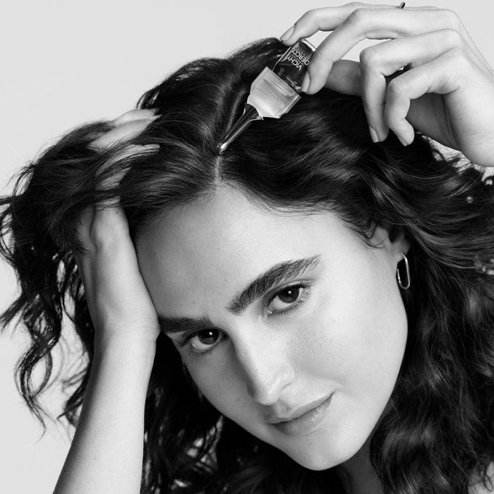 Vichy Dercos Aminexil Clinical 5 Mujer Tratamiento Anticaída Fortalece y Equilibra 21 x 6 ml Vichy Dercos Aminexil Clinical 5 Mujer Tratamiento Anticaída Fortalece y Equilibra 21 x 6 ml