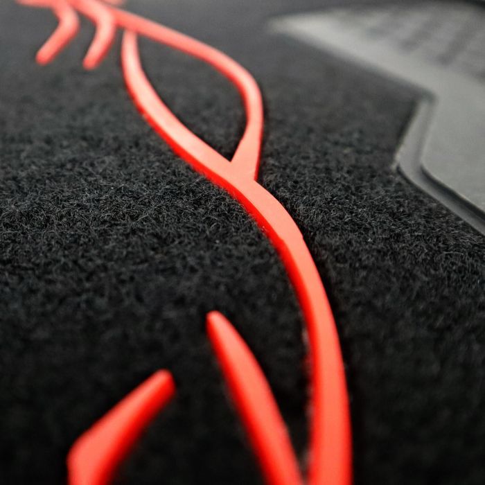 Momo MOMLCM4A7BR Set 4 Alfombrillas Coche Universales Negro-Rojo Poliéster y PVC, Antideslizantes y Resistentes al Desgaste para Auto 4 Momo MOMLCM4A7BR Set 4 Alfombrillas Coche Universales Negro-Rojo Poliéster y PVC, Antideslizantes y Resistentes al Desgaste para Auto 4