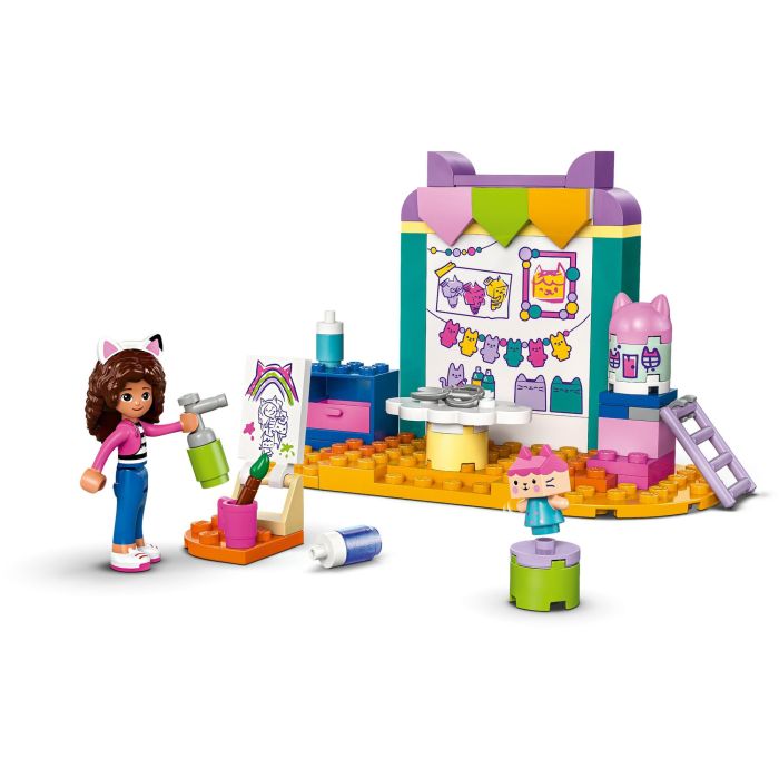 LEGO 10795 La Casa de Gabby Creaciones con Bebé Box – Set de Construcción de Manualidades con Personajes Gabby y Bebé Box para Niños +4 años 4